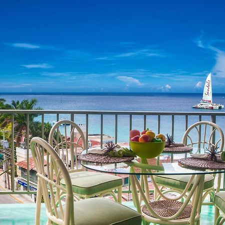 Montego Bay Club Apartments Екстериор снимка