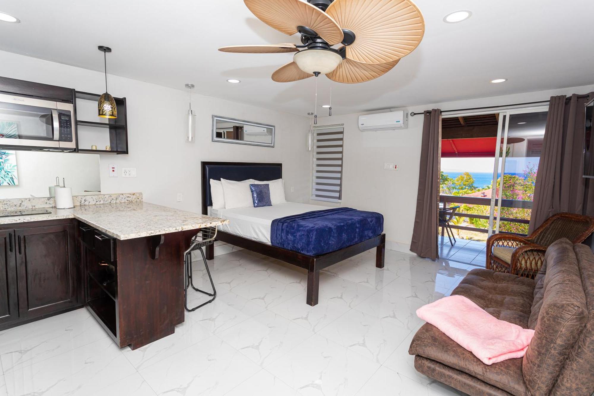 Montego Bay Club Apartments Екстериор снимка