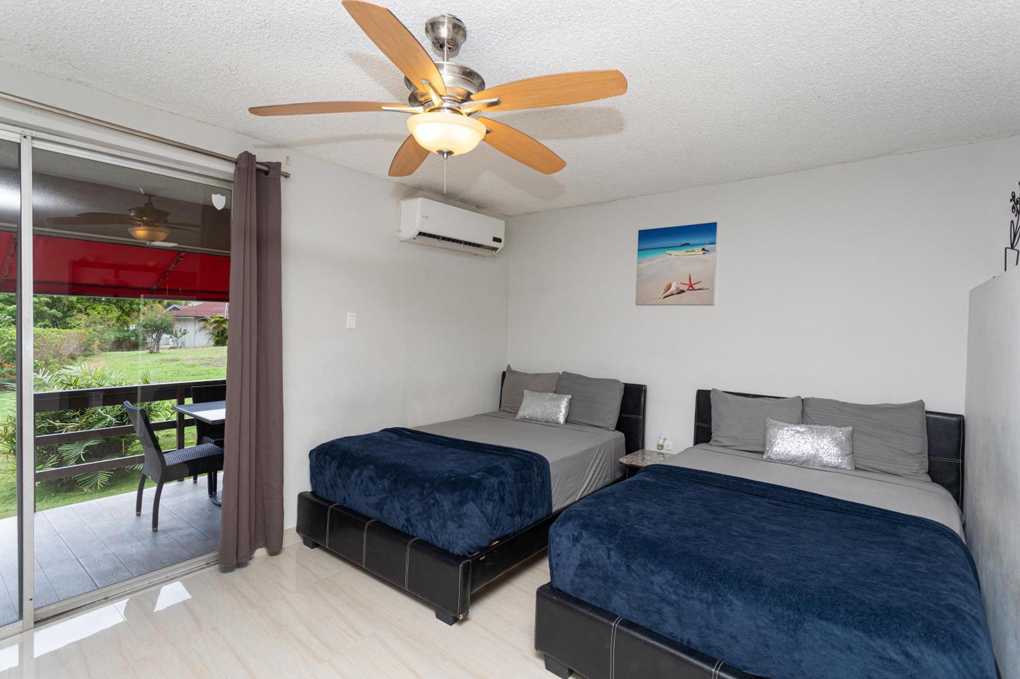 Montego Bay Club Apartments Екстериор снимка