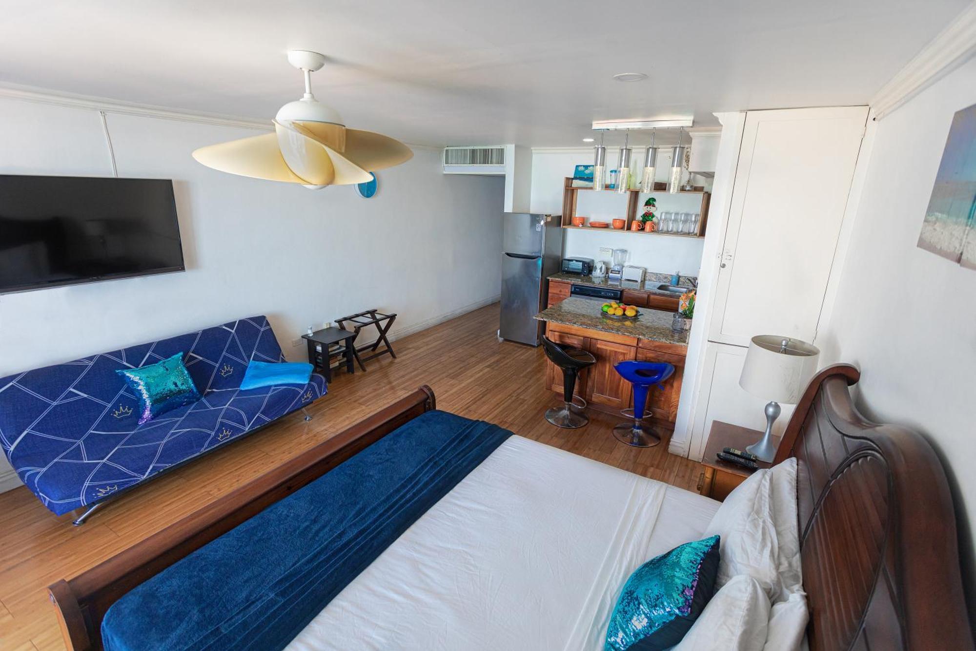 Montego Bay Club Apartments Екстериор снимка