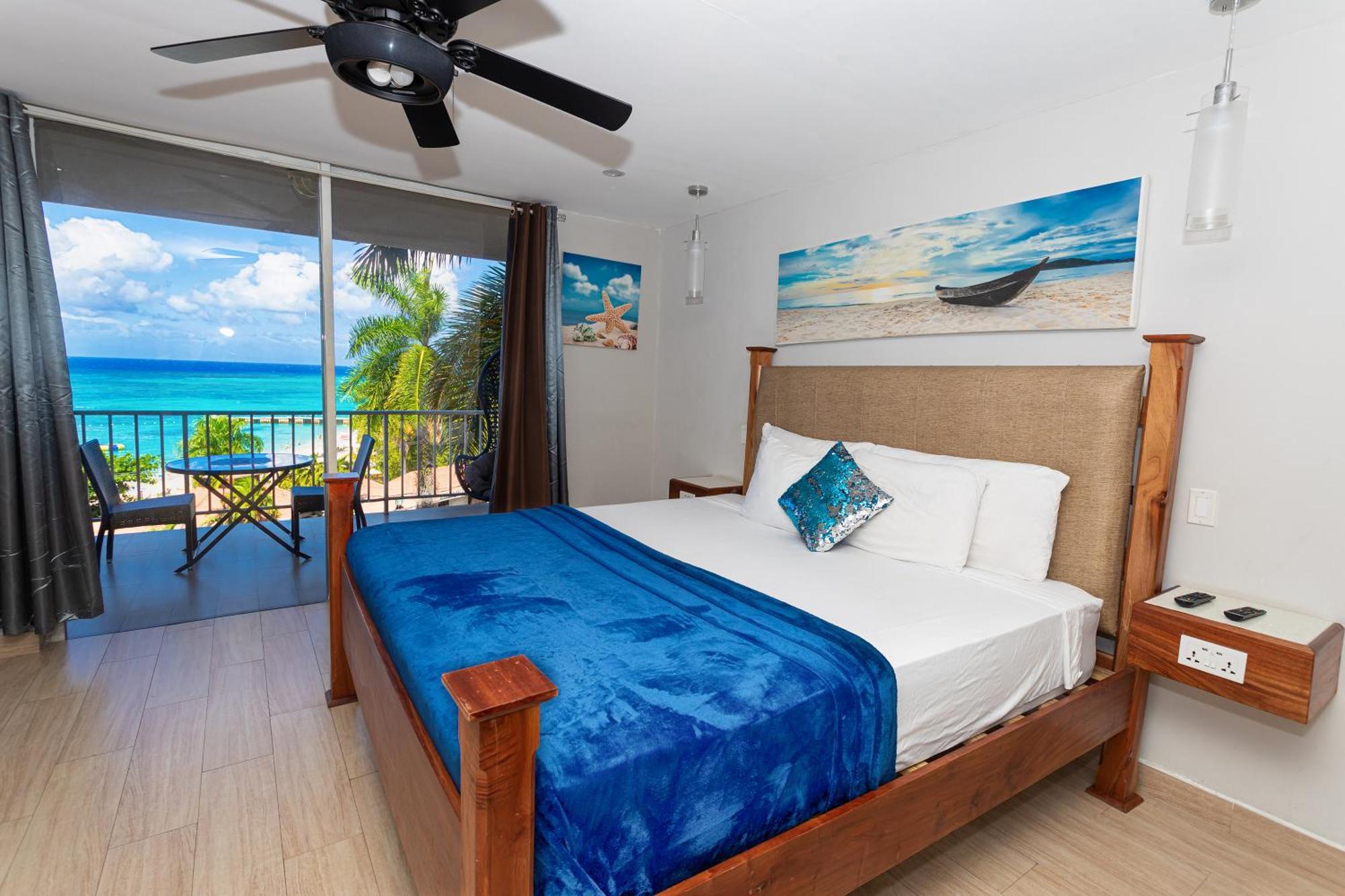Montego Bay Club Apartments Екстериор снимка