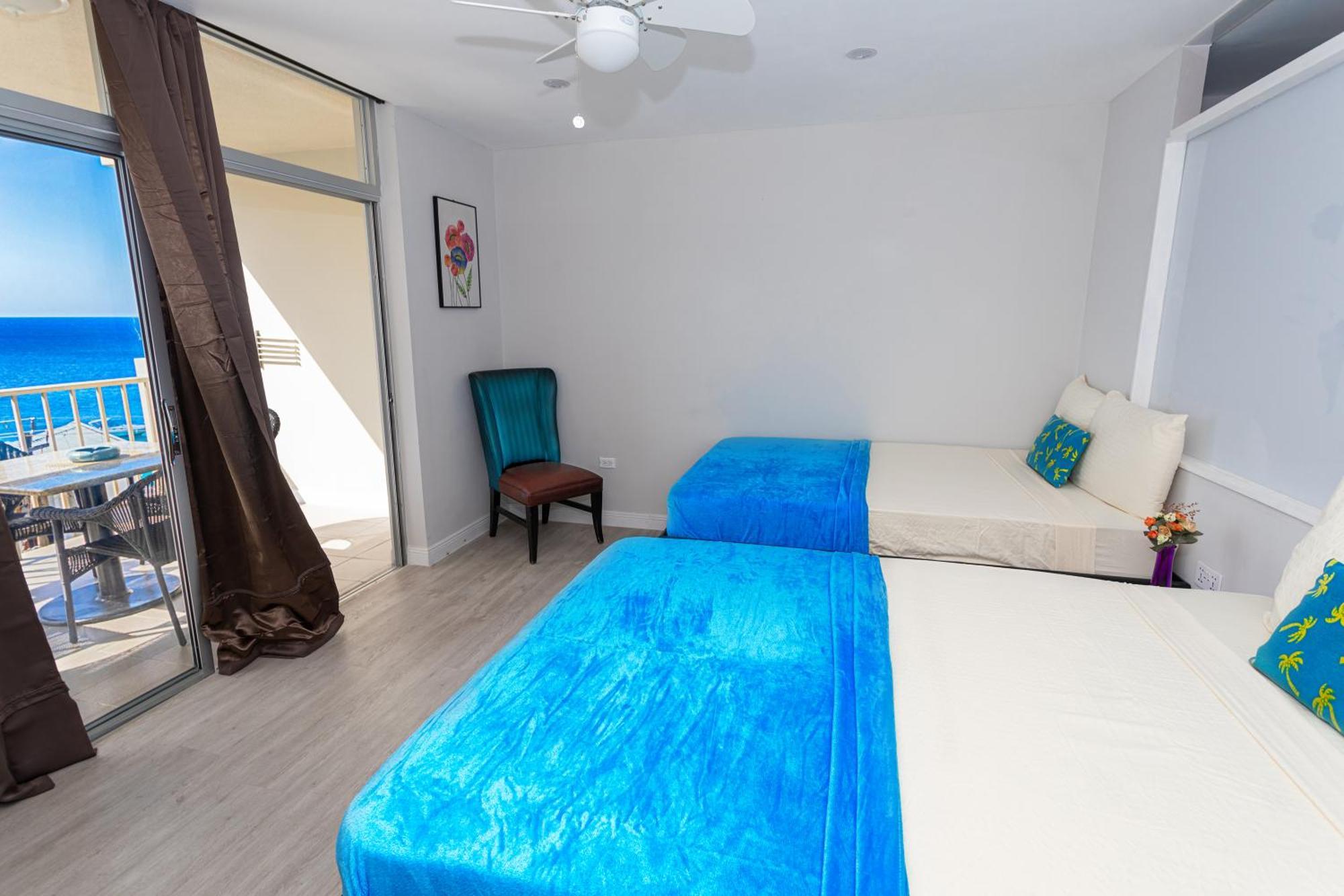 Montego Bay Club Apartments Екстериор снимка