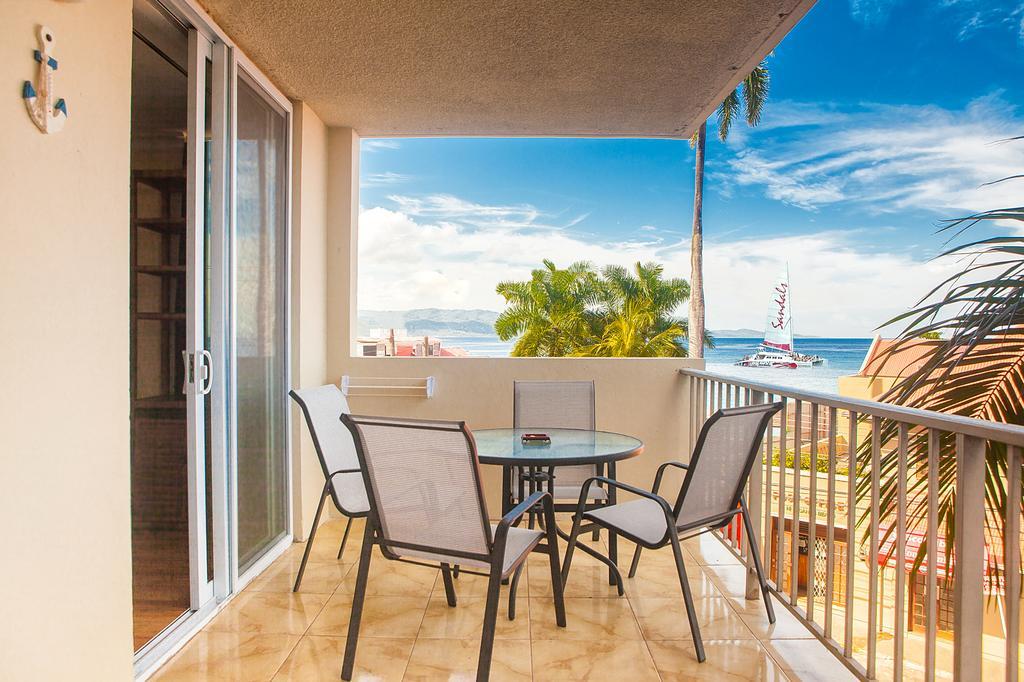 Montego Bay Club Apartments Екстериор снимка