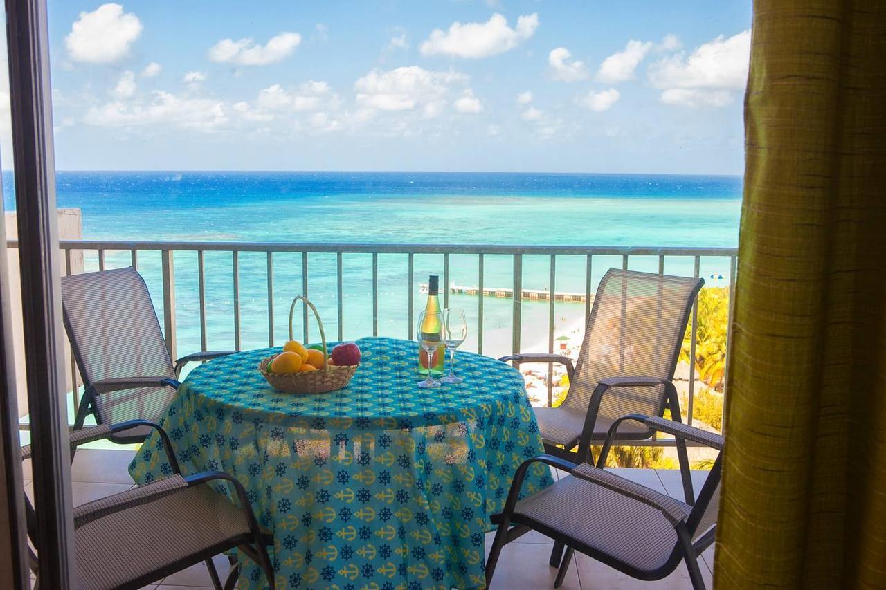 Montego Bay Club Apartments Екстериор снимка